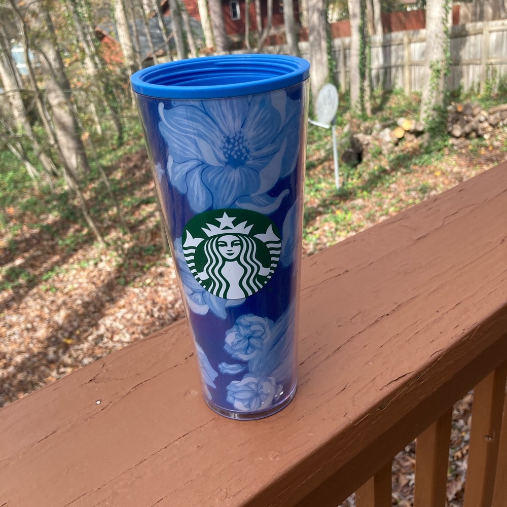 Starbucks blue flower tumbler